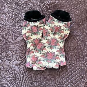 *$5 items are 5 for $15* Toesox barre socks